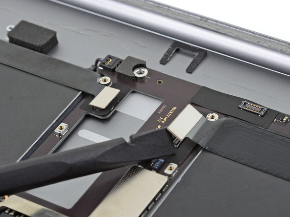 iPad Pro 12.9" Battery Replacement, Disconnect the logic board connectors: crwdns2935265:037crwdnd2935265:03crwdnd2935265:03crwdne2935265:0