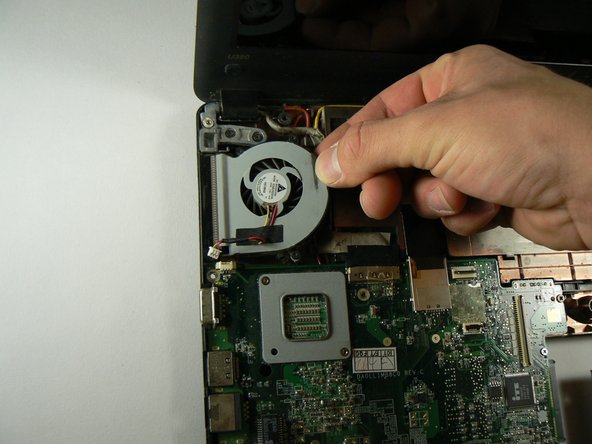 Lenovo IdeaPad U350 Fan Replacement: crwdns2935265:016crwdnd2935265:02crwdnd2935265:03crwdne2935265:0