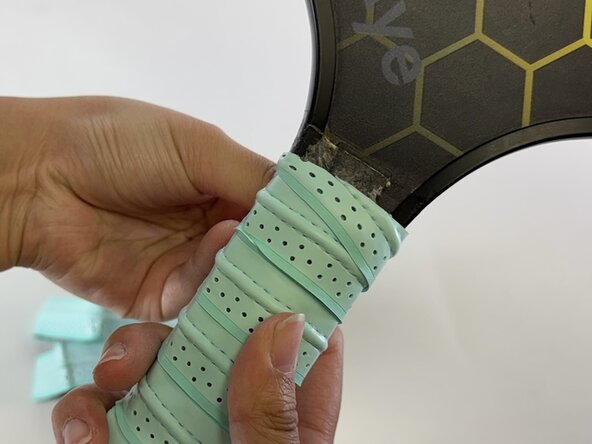 Pickleball Racket Grip Tape Replacement: crwdns2935265:05crwdnd2935265:02crwdnd2935265:02crwdne2935265:0
