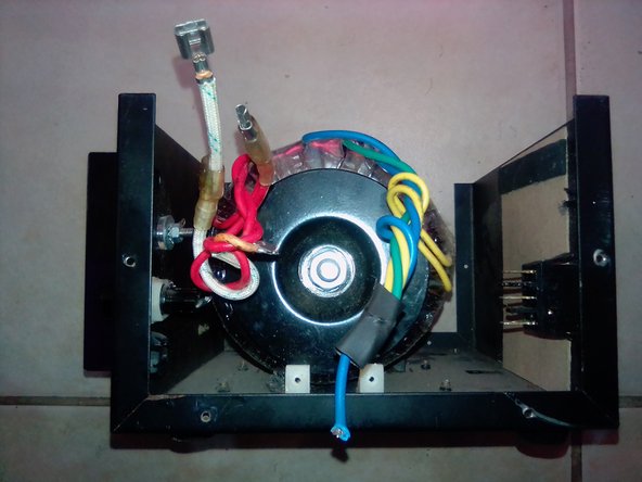 Stealth Regulated DC power supply Teardown: crwdns2935265:02crwdnd2935265:03crwdnd2935265:03crwdne2935265:0
