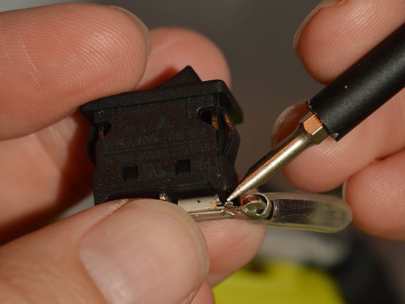 Ryobi RS290G Power Switch Replacement: crwdns2935265:06crwdnd2935265:03crwdnd2935265:03crwdne2935265:0