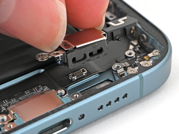 iPhone 16 Plus Microphone Replacement, Install the microphone: crwdns2935265:035crwdnd2935265:01crwdnd2935265:03crwdne2935265:0