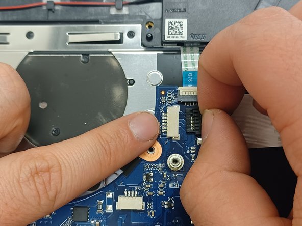 HP Pavilion 15-cc561st Keyboard Assembly Replacement, Speakers: crwdns2935265:019crwdnd2935265:02crwdnd2935265:02crwdne2935265:0