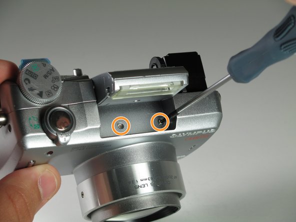 Olympus C-765 Status LED Replacement, Status LED: crwdns2935265:08crwdnd2935265:02crwdnd2935265:02crwdne2935265:0