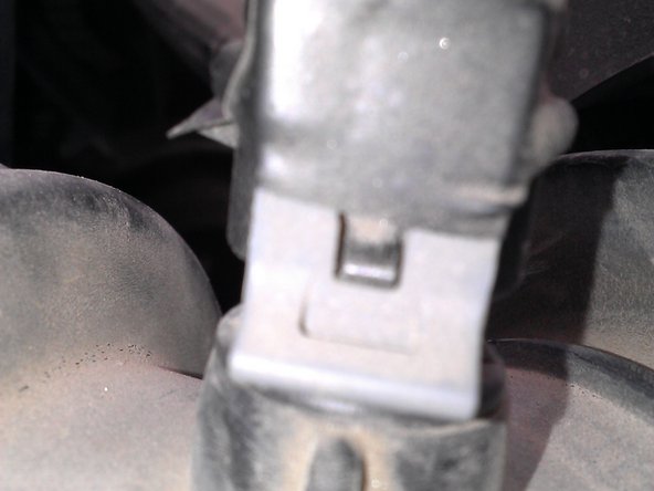 1997-2003 Pontiac Grand Prix GT Air Filter Replacement, Reattach the Sensor: crwdns2935265:09crwdnd2935265:02crwdnd2935265:02crwdne2935265:0