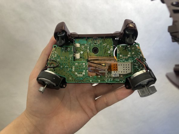 Xbox One Wireless Controller Model 1708 Trigger Caps Replacement: step 4, image 2 of 2