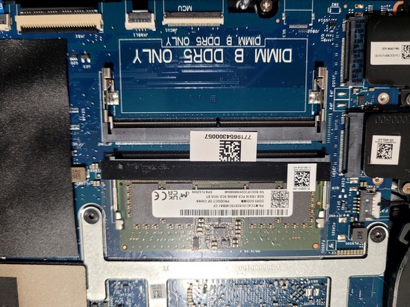 Dell G15-5530 RAM Replacement: crwdns2935265:03crwdnd2935265:02crwdnd2935265:03crwdne2935265:0