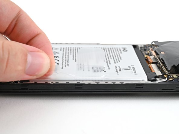HMD Fusion Business Battery Replacement, Remove the battery: crwdns2935265:011crwdnd2935265:03crwdnd2935265:03crwdne2935265:0