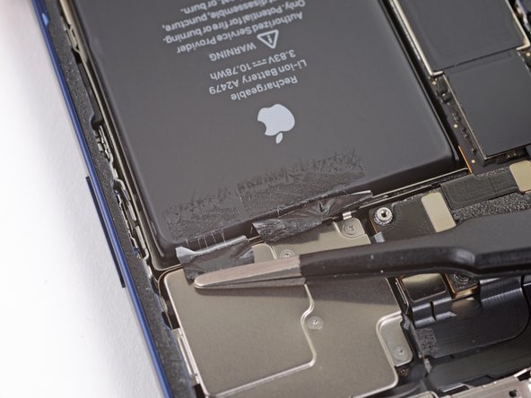 iPhone 12 Battery Replacement: crwdns2935265:046crwdnd2935265:03crwdnd2935265:03crwdne2935265:0