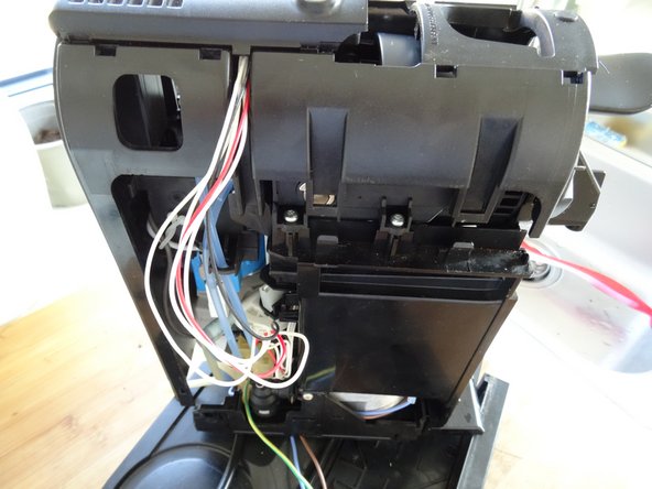 Nespresso CitiZ Kondensatoren tauschen: crwdns2935265:011crwdnd2935265:02crwdnd2935265:02crwdne2935265:0