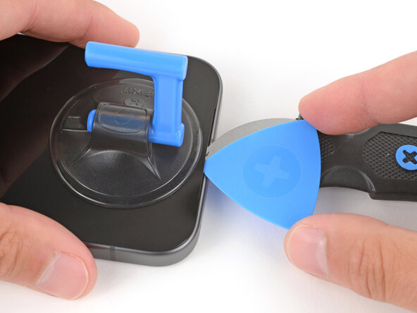 Google Pixel 9a Screen Replacement, Insert an opening pick: crwdns2935265:06crwdnd2935265:02crwdnd2935265:03crwdne2935265:0