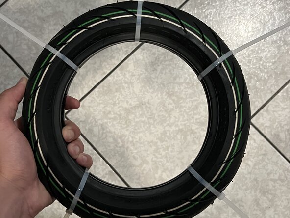 NIU KQi3 Pro Electric Scooter Front Tire Replacement: crwdns2935265:09crwdnd2935265:02crwdnd2935265:02crwdne2935265:0