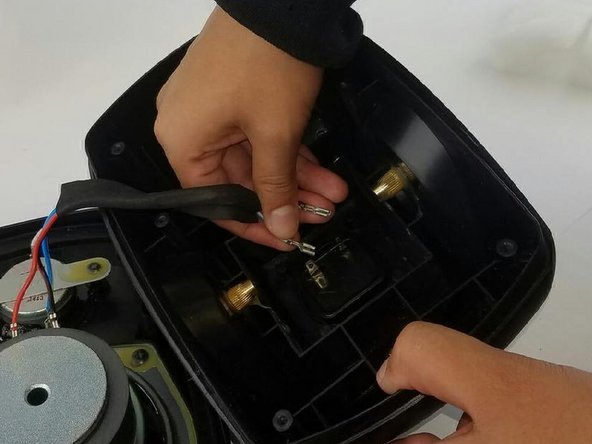 Yamaha NS‑AW190BL Damaged Wires Replacement: crwdns2935265:04crwdnd2935265:02crwdnd2935265:02crwdne2935265:0