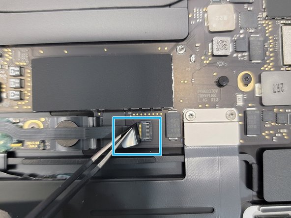 MacBook Pro 13" Two Thunderbolt Ports 2020 Touchbar Removal, Disconnecting Battery: crwdns2935265:08crwdnd2935265:02crwdnd2935265:03crwdne2935265:0