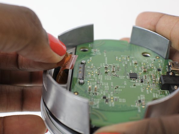 Amazon Echo Dot 2nd Generation Analog to Digital Convertor Replacement: crwdns2935265:03crwdnd2935265:03crwdnd2935265:03crwdne2935265:0