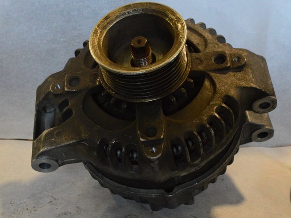 Honda CSC29 Stator Replacement: passo 11, immagine 2 di 2