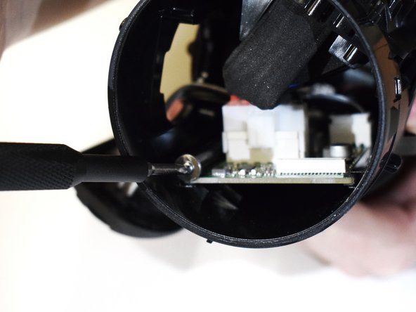 JBL Charge 5 Motherboard Replacement, Motherboard: crwdns2935265:020crwdnd2935265:02crwdnd2935265:03crwdne2935265:0