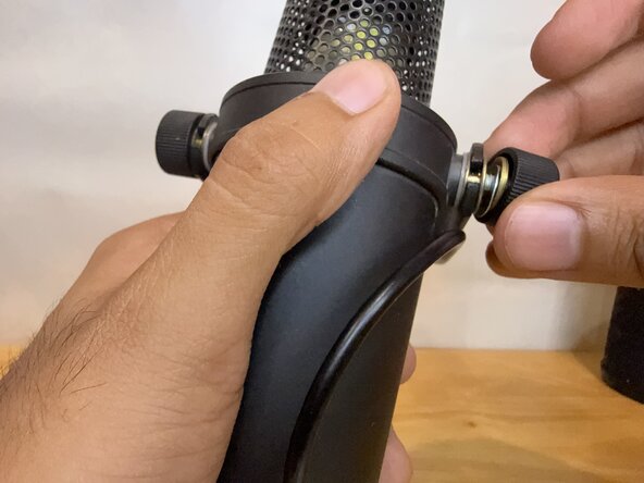 Shure SM7B Grille and Windscreen Replacement: step 2, image 2 of 3