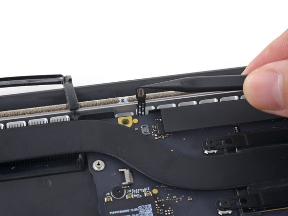 MacBook Pro 15" Retina Display Mid 2015 Left Speaker Replacement: crwdns2935265:036crwdnd2935265:02crwdnd2935265:02crwdne2935265:0