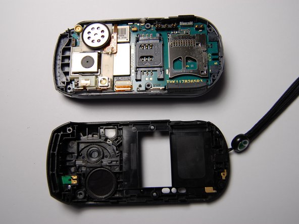 Sony Ericsson s710a Teardown: crwdns2935265:06crwdnd2935265:02crwdnd2935265:02crwdne2935265:0