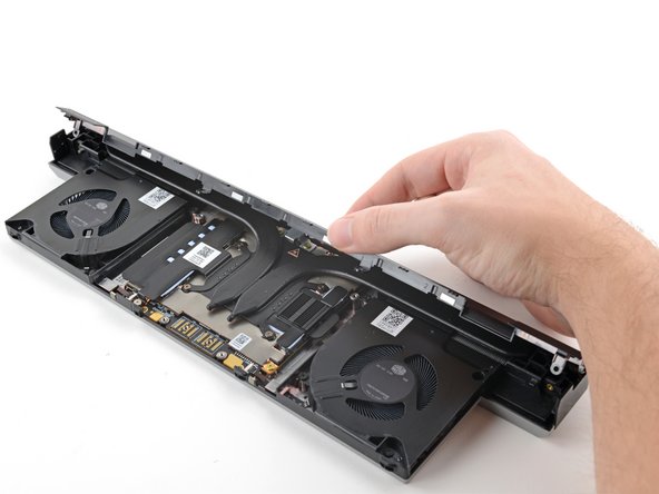 Framework Laptop 16" Graphics Module Fan Replacement, Remove the graphics module cover: 步骤 14 中的图像 2，3
