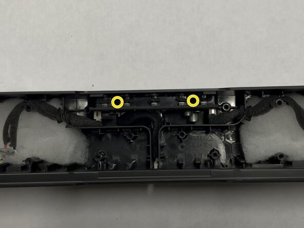 Razer Leviathan V2 X Disassembly Guide, Main board screws: crwdns2935265:014crwdnd2935265:01crwdnd2935265:02crwdne2935265:0