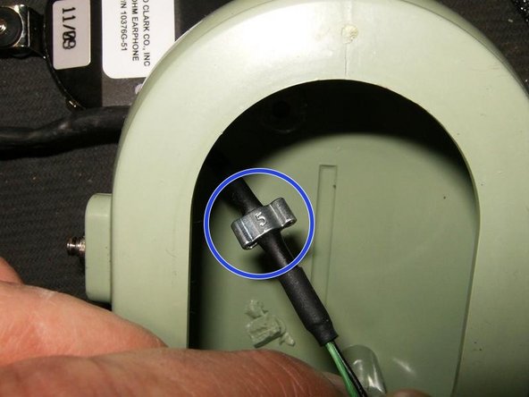 David Clark Over-Ear Headphones Right Dome Replacement: crwdns2935265:08crwdnd2935265:02crwdnd2935265:03crwdne2935265:0