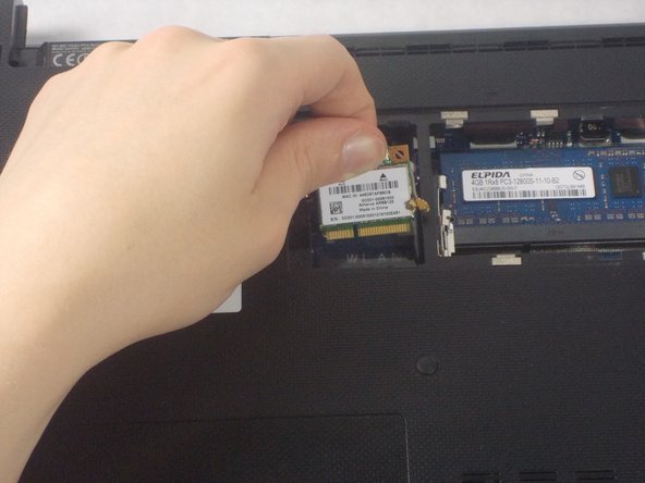 Asus A53U-ES21 Wireless Card Replacement: crwdns2935265:04crwdnd2935265:03crwdnd2935265:03crwdne2935265:0