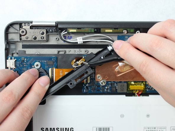 Samsung Chromebook Pro Hinge Replacement: crwdns2935265:04crwdnd2935265:02crwdnd2935265:03crwdne2935265:0