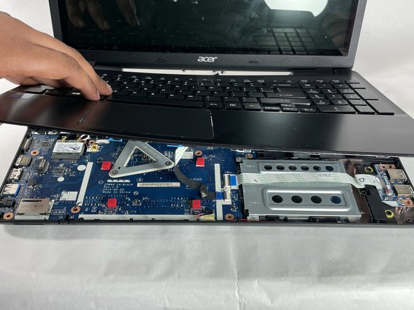 Acer Aspire E5-571P-55TL Motherboard Replacement: crwdns2935265:05crwdnd2935265:02crwdnd2935265:03crwdne2935265:0