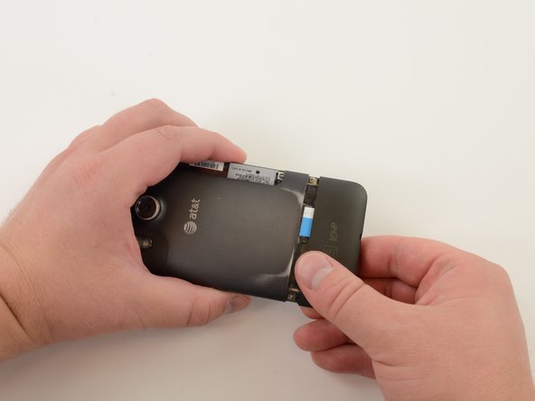 HTC Inspire 4G Display Assembly Replacement: 步骤 3 中的图像 2，2