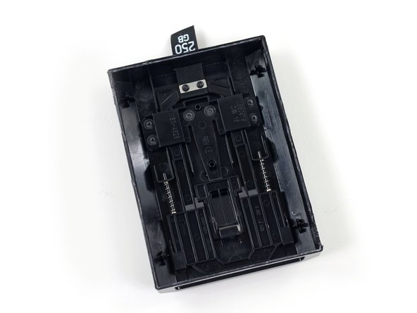 Xbox 360 E Teardown: crwdns2935265:05crwdnd2935265:03crwdnd2935265:03crwdne2935265:0