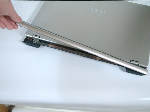 Asus U56E Laptop Screen Replacement: crwdns2935265:08crwdnd2935265:02crwdnd2935265:02crwdne2935265:0