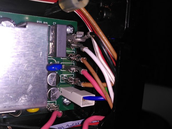 Delonghi ECAM 23.120 Blinking Steam Button Issue, Remove the PCB from the casing: crwdns2935265:04crwdnd2935265:02crwdnd2935265:03crwdne2935265:0