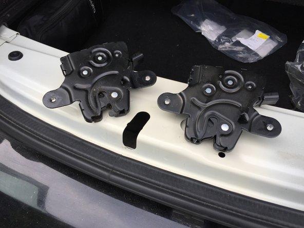 How To Replace the Left Barn Door Lock On The 2008–2014 Clubman, Replace the lock mechanism: step 6, image 2 of 3