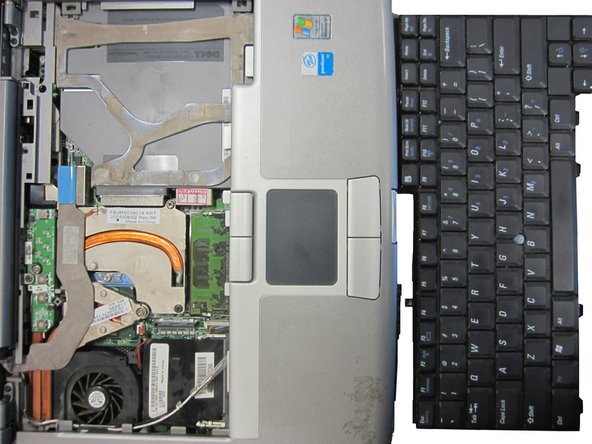 Dell Latitude D610 Fan Replacement: crwdns2935265:07crwdnd2935265:03crwdnd2935265:03crwdne2935265:0