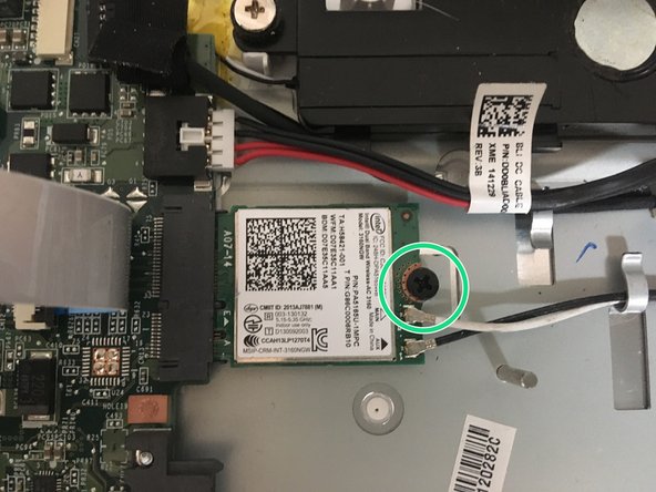 Toshiba Satellite L50-B Keyboard / Palm Rest Replacement, Disconnect the WiFi Card: crwdns2935265:010crwdnd2935265:02crwdnd2935265:03crwdne2935265:0