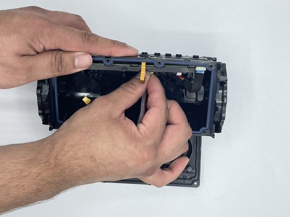 Sony SRS-XE200 Microphone Replacement: crwdns2935265:011crwdnd2935265:02crwdnd2935265:03crwdne2935265:0