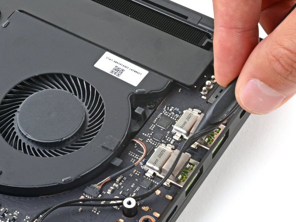 Razer Blade 15 Advanced Model (Early 2020) Left Fan Replacement, Reposition the cables: crwdns2935265:09crwdnd2935265:03crwdnd2935265:03crwdne2935265:0