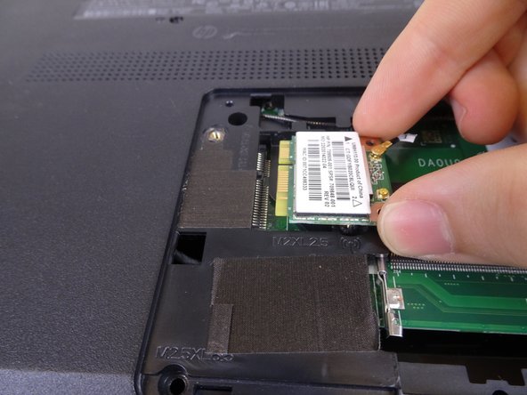 HP 15-f009wm Cooling System Replacement: crwdns2935265:011crwdnd2935265:03crwdnd2935265:03crwdne2935265:0