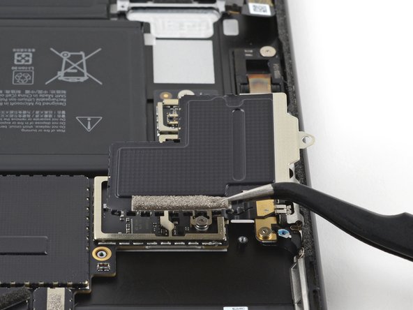 Microsoft Surface Pro X Volume Button Cable Replacement: passo 90, immagine 3 di 3