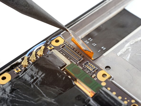 Motorola Edge 5G UW (2022) Display Replacement: crwdns2935265:032crwdnd2935265:02crwdnd2935265:02crwdne2935265:0