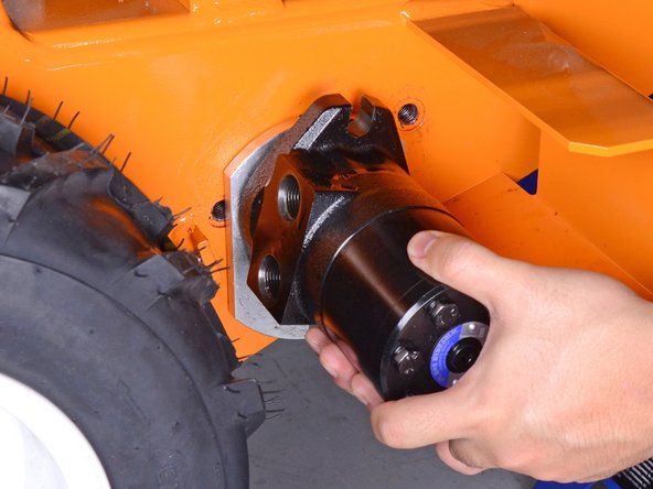 Barreto Tillers E1320HTRLR 2016 Wheel Drive Motor Replacement, Give the chain slack: crwdns2935265:033crwdnd2935265:02crwdnd2935265:03crwdne2935265:0