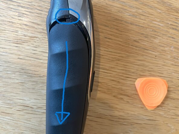 Wahl Barracuda Lithium-ion Trimmer Battery Replacement, Remove side grips: crwdns2935265:01crwdnd2935265:01crwdnd2935265:01crwdne2935265:0