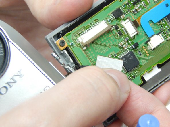 Sony Handycam DCR-HC30 CCD Image Sensor Replacement: crwdns2935265:03crwdnd2935265:03crwdnd2935265:03crwdne2935265:0