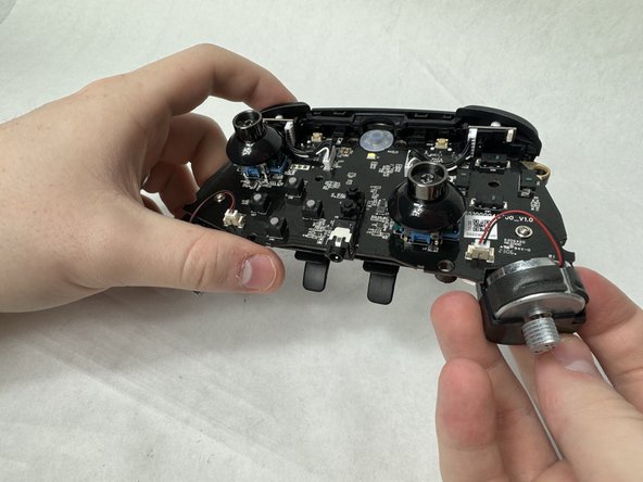 Razer Wolverine V2 Chroma RZ06-0401 Vibration Motors Replacement, Vibration Motors: crwdns2935265:06crwdnd2935265:02crwdnd2935265:02crwdne2935265:0