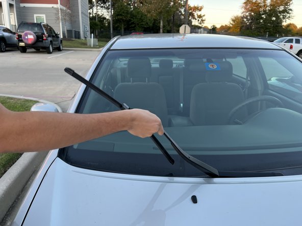 2002-2006 Toyota Camry Windshield Wiper Replacement: crwdns2935265:06crwdnd2935265:02crwdnd2935265:03crwdne2935265:0