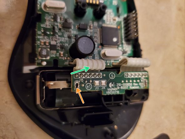 Logitech G700s Bottom PCB Assembly Replacement: crwdns2935265:010crwdnd2935265:03crwdnd2935265:03crwdne2935265:0