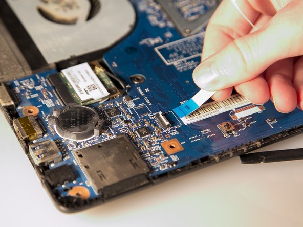 Gateway NE52203u USB Port Replacement: crwdns2935265:08crwdnd2935265:03crwdnd2935265:03crwdne2935265:0