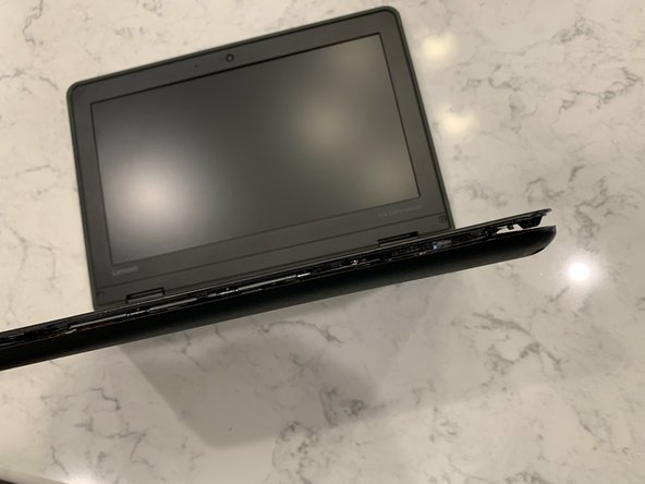 Lenovo 11e ThinkPad Chromebook Write-Protect Screw Removal, Removing the Bezel: crwdns2935265:04crwdnd2935265:03crwdnd2935265:03crwdne2935265:0